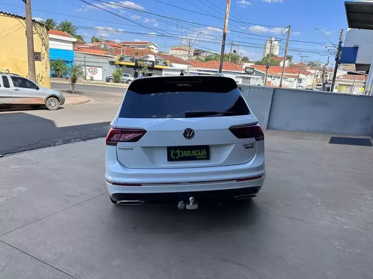 Volkswagen Tiguan Branco 4