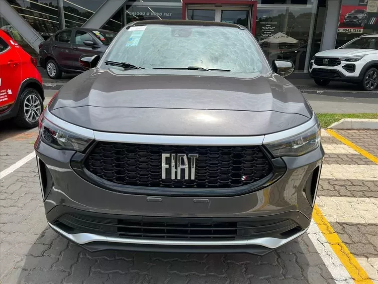 Fiat Fastback Cinza 5