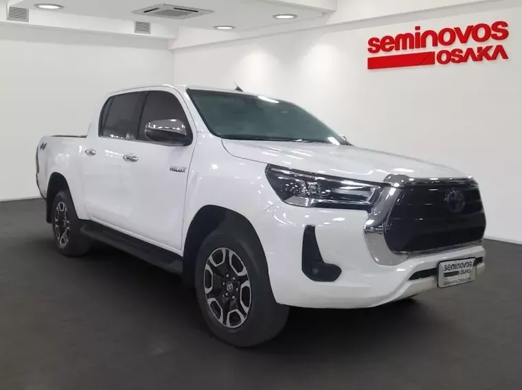 Toyota Hilux Branco 5