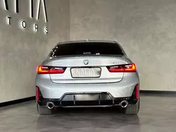 BMW 320i
