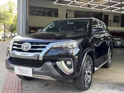Toyota Hilux SW4