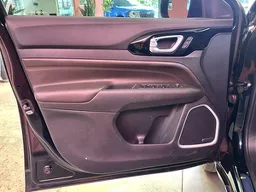 Jeep Commander