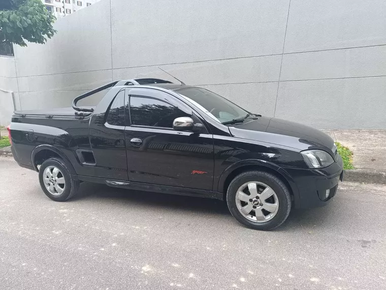 Chevrolet Montana Preto 13