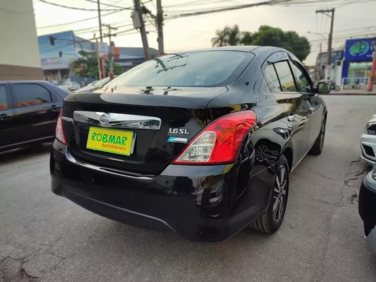 Nissan Versa Preto 5