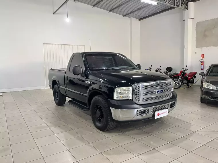 Ford F-250 Preto 10