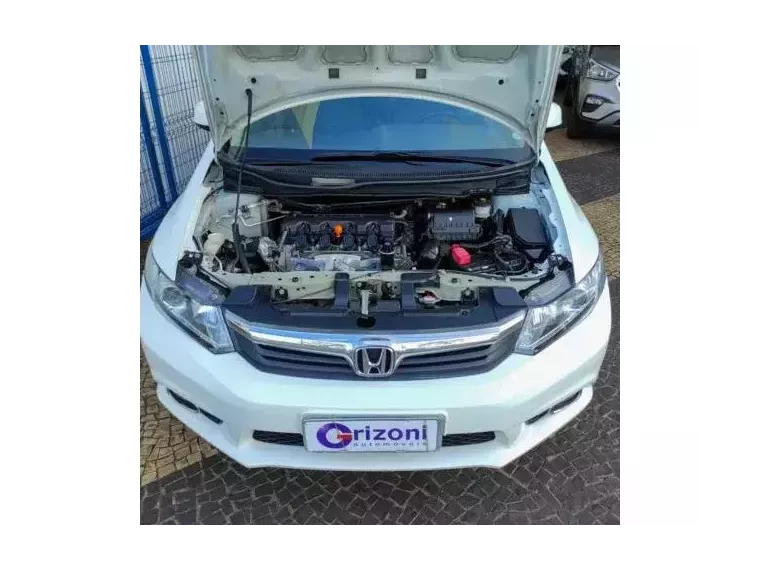 Honda Civic Branco 3