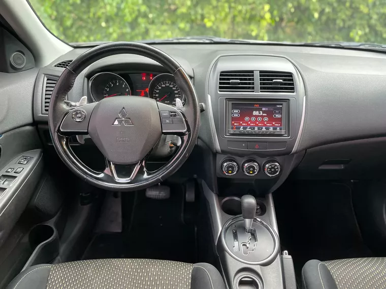 Mitsubishi ASX Branco 10