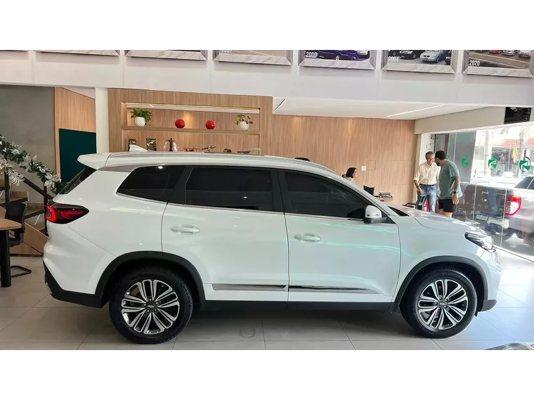 Chery Tiggo 8 Branco 18