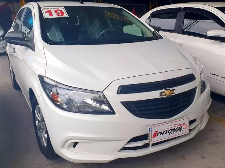 Chevrolet Onix Branco 1