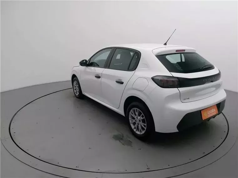 Peugeot 208 Branco 18