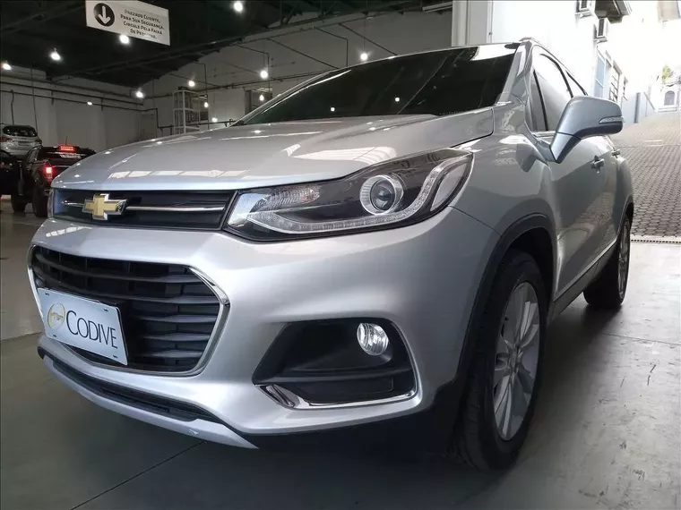 Chevrolet Tracker Prata 2