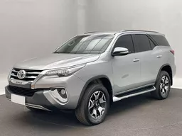 Toyota Hilux SW4