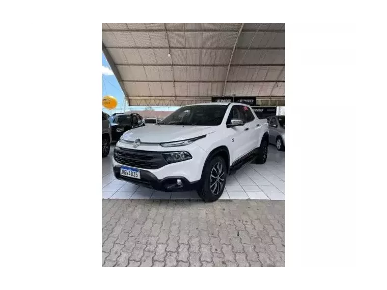 Fiat Toro Branco 4