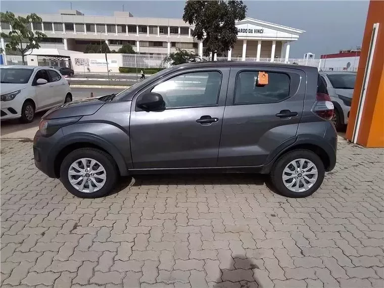 Fiat Mobi Prata 2