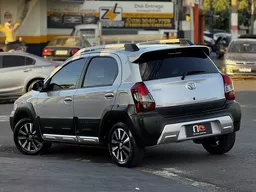 Toyota Etios Cross