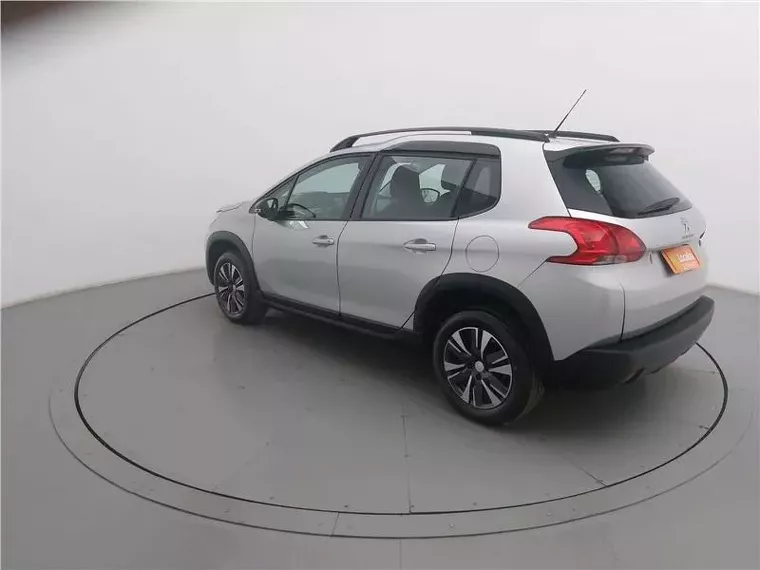 Peugeot 2008 Cinza 15