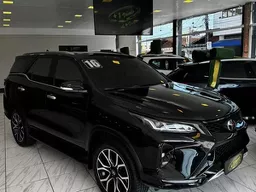 Toyota Hilux SW4