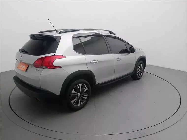 Peugeot 2008 Cinza 9