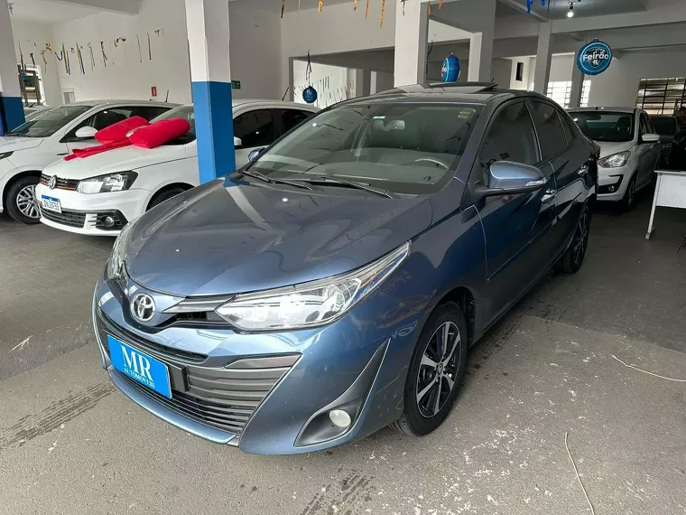 Toyota Yaris Azul 9