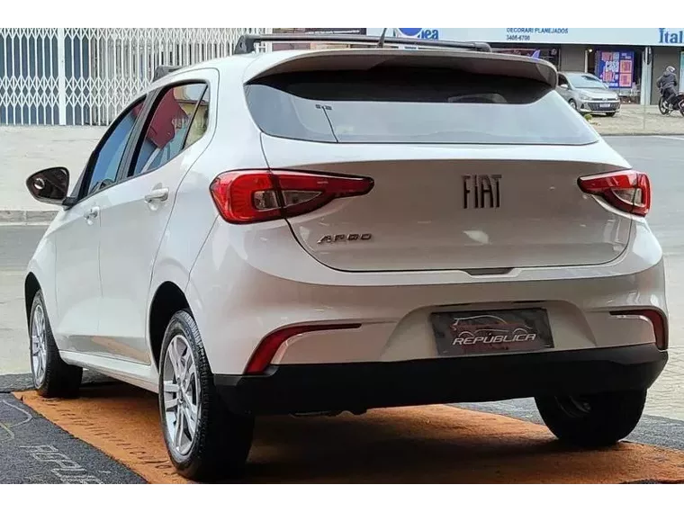 Fiat Argo Branco 1