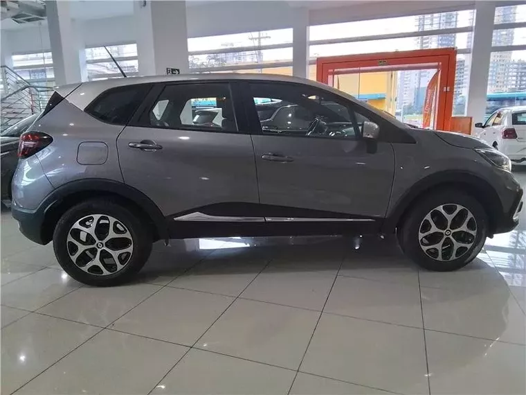 Renault Captur Cinza 3