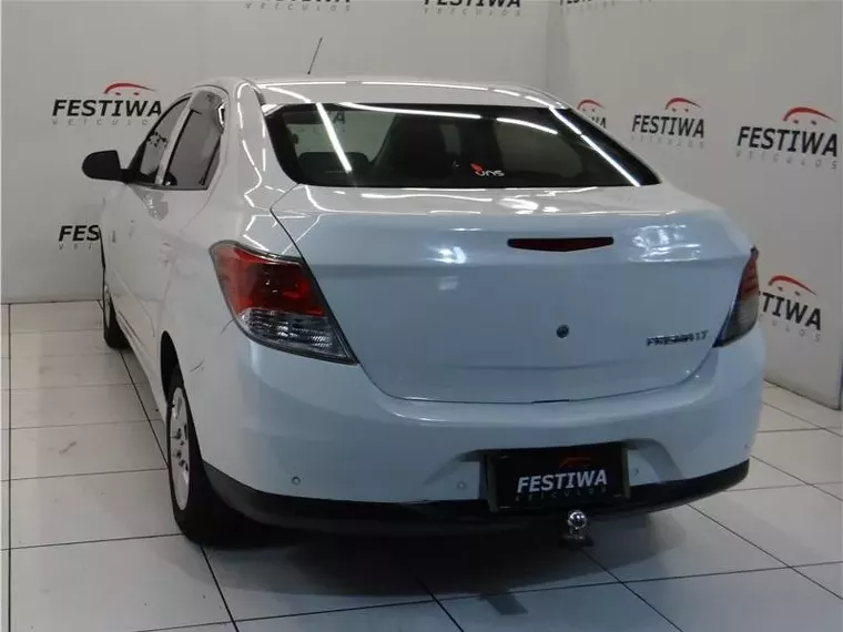 Chevrolet Prisma Branco 9