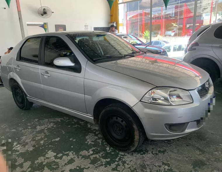 Fiat Siena Prata 13