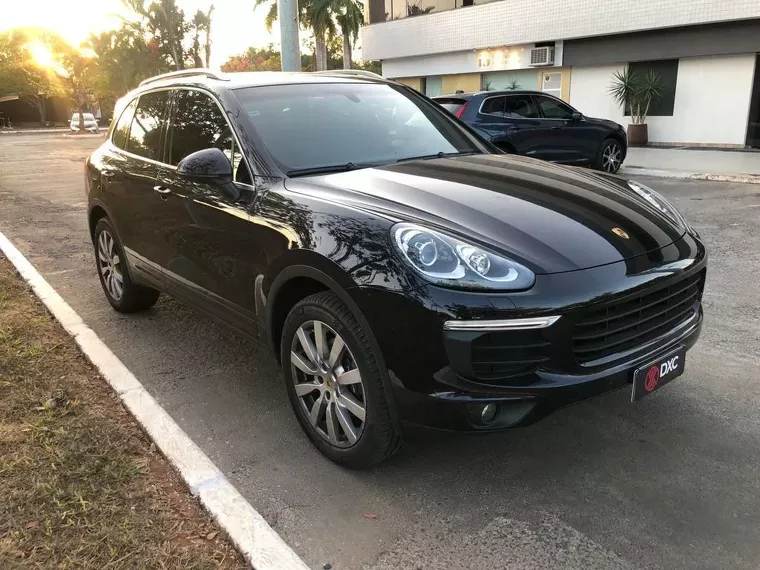 Porsche Cayenne Preto 12