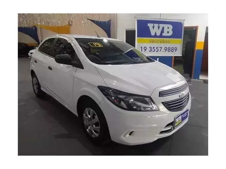 Chevrolet Onix Branco 8