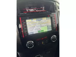 Mitsubishi Pajero Full