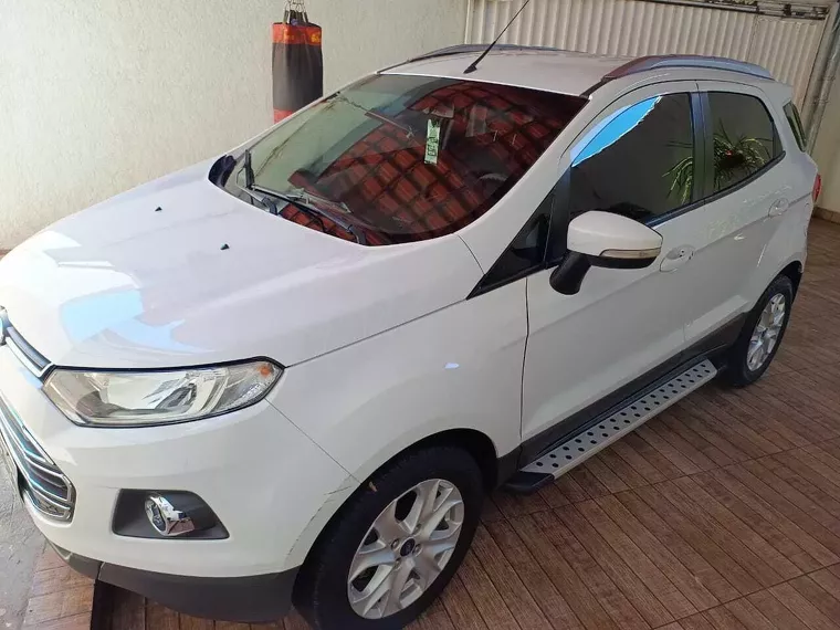 Ford Ecosport Branco 2