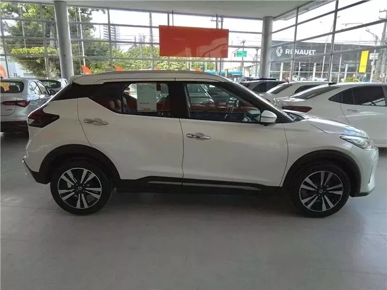 Nissan Kicks Branco 9