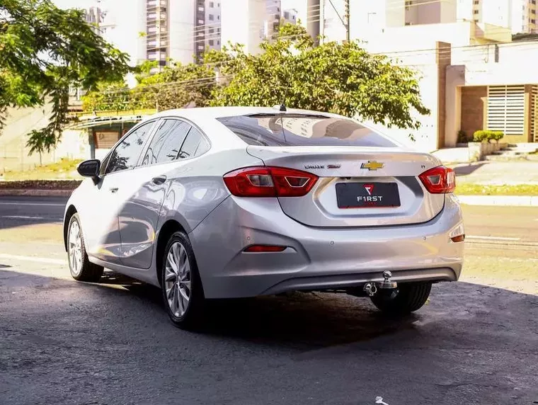 Chevrolet Cruze Prata 1