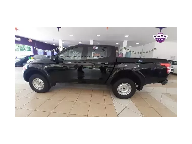 Mitsubishi L200 Preto 6