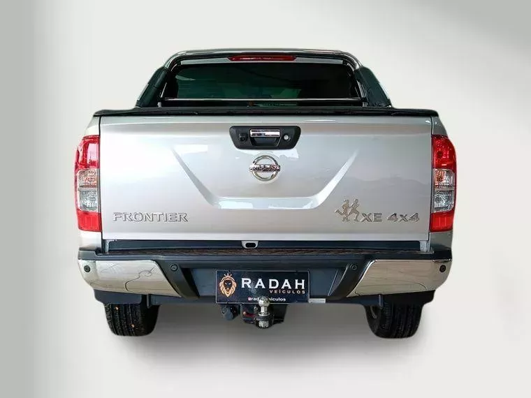 Nissan Frontier Prata 5