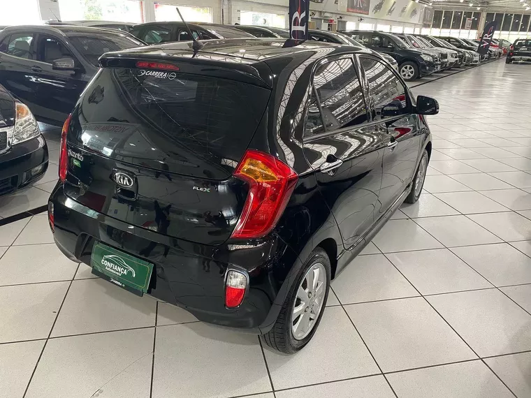 KIA Picanto Preto 11