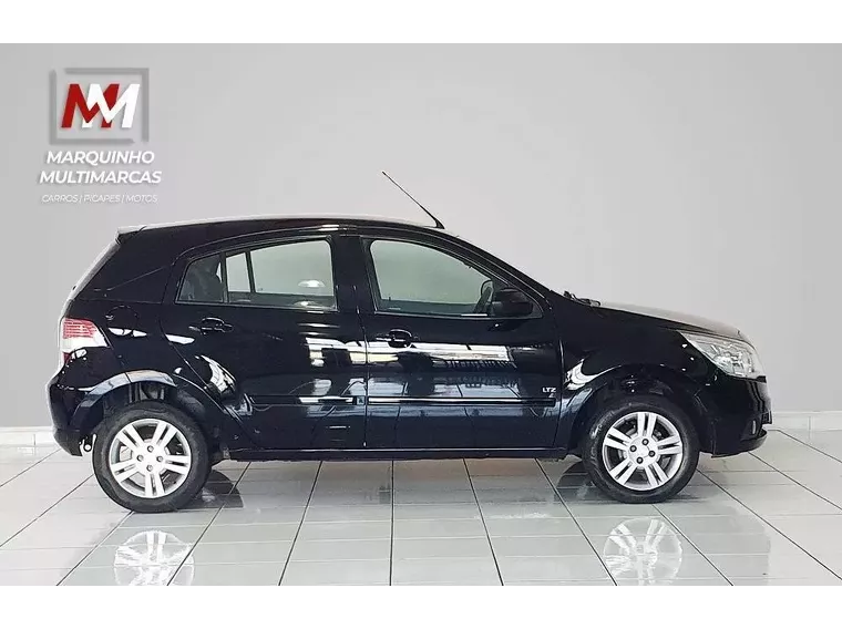 Chevrolet Agile Preto 2