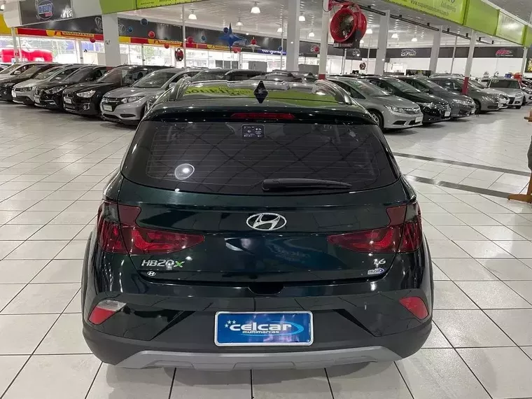 Hyundai HB20X Verde 5