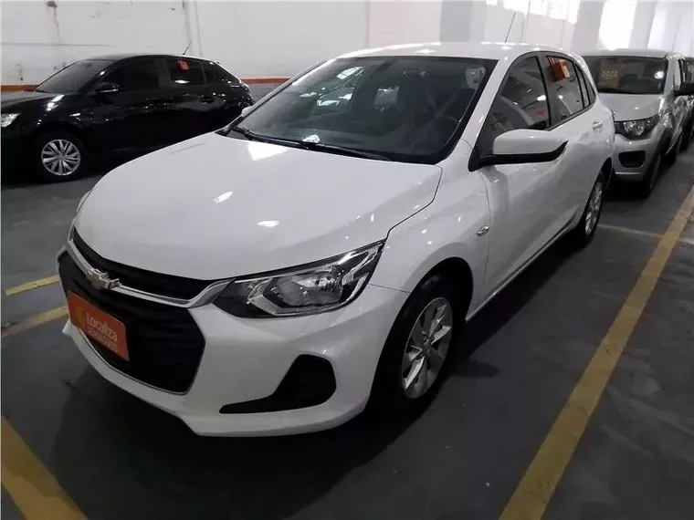 Chevrolet Onix Branco 1