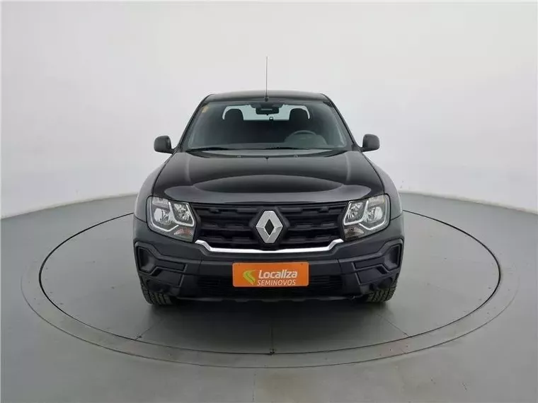 Renault Oroch Preto 18