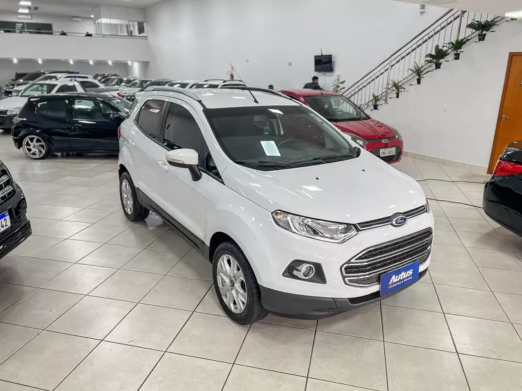 Ford Ecosport Branco 5