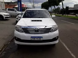 Toyota Hilux SW4