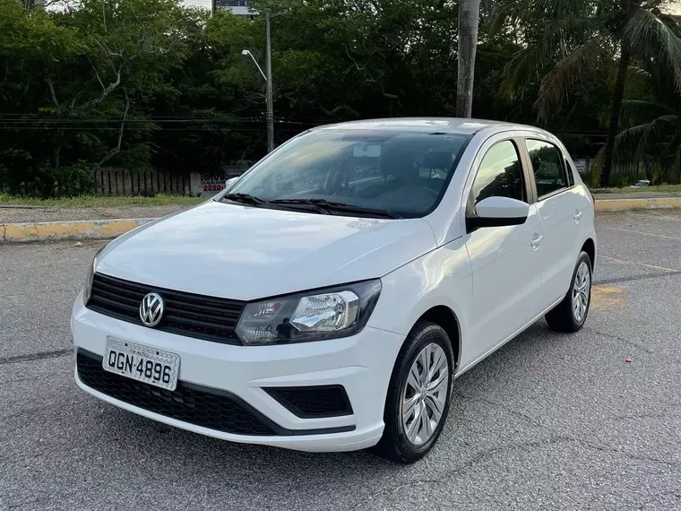 Volkswagen Gol Branco 1