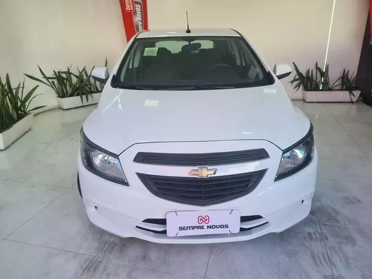 Chevrolet Onix Branco 13