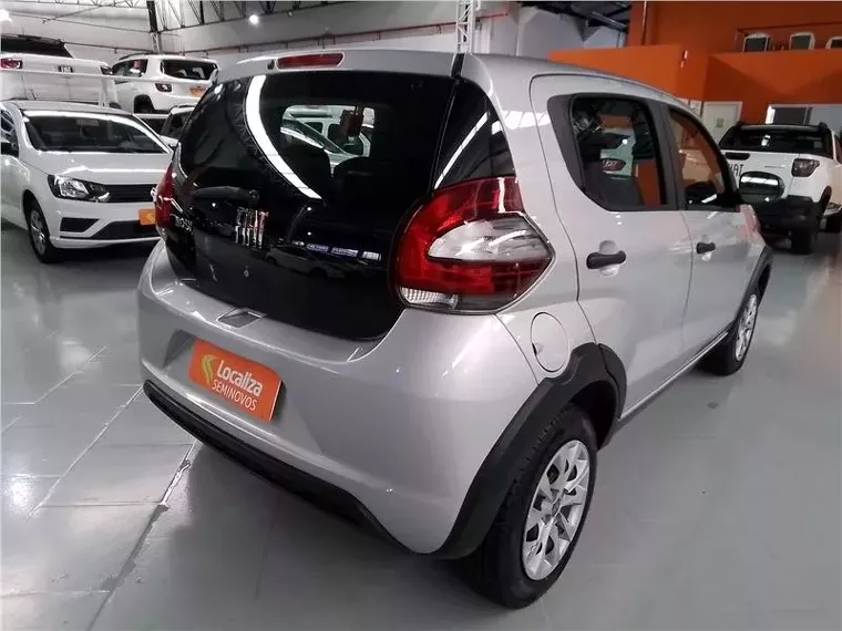 Fiat Mobi Prata 7