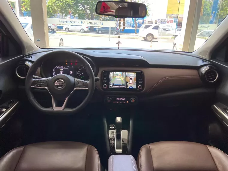 Nissan Kicks Branco 17