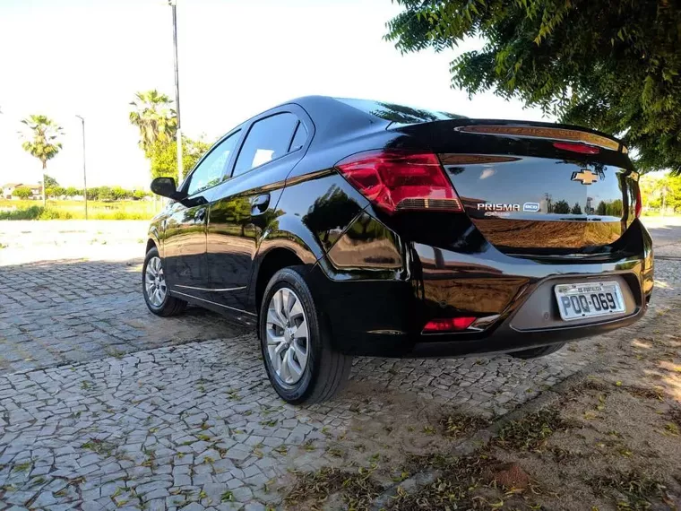 Chevrolet Prisma Preto 5