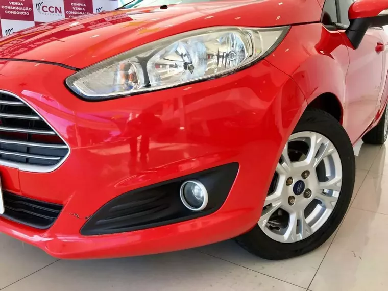 Ford Fiesta Vermelho 7