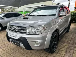 Toyota Hilux SW4
