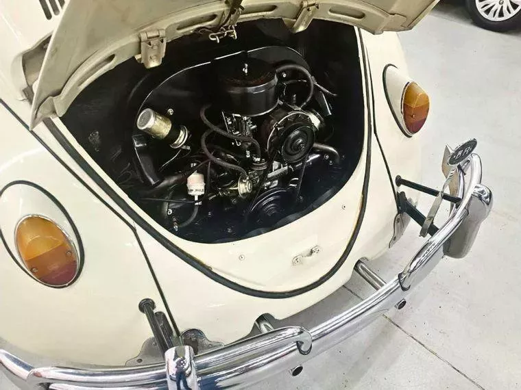 Volkswagen Fusca Branco 16